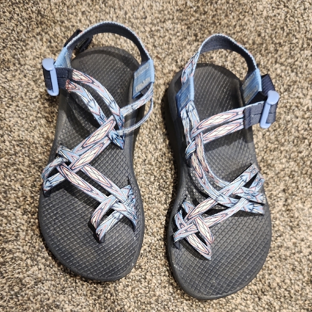 Stylish Strappy Sandals in Blue and Black